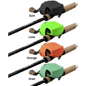 13 Fishing Skull Cap