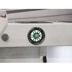 Fusion XS Series sports marinehjttalere og -subwoofere med RGB LED-belysning