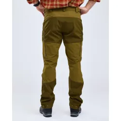 Pinewood Brenton Buks