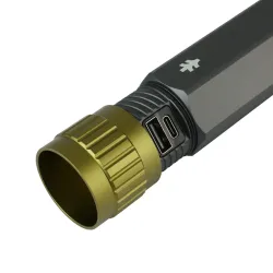 SwissTech Erhellen 10  10000lm Genopladelig Lommelygte