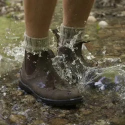 Blundstone CLASSICS #585 Chelsea Boot Rustic Brown