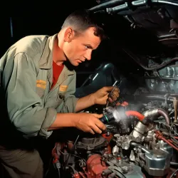 SwissTech Magdalena 1000lm Genopladelig Lommelygte