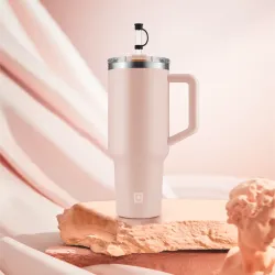 SwissTech Zelda 40 Oz Mug med Sugerr