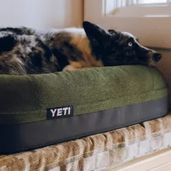 YETI Boomer Dog Bed Small Hundeseng