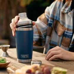 YETI Rambler 20 oz (591 ml) Cocktail Shaker