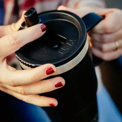 YETI Rambler 20 oz (591 ml) Travel Straw Mug Lid