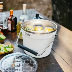 YETI Rambler 7.6 L Beverage Bucket