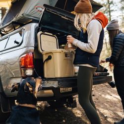 YETI Roadie 24 Hard Cooler Kleboks