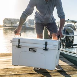 YETI Tundra 45 Hard Cooler Kleboks